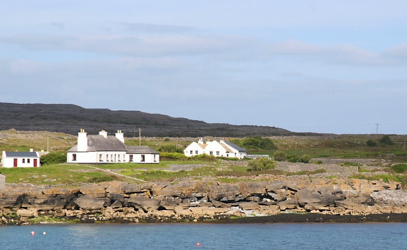 Cottages, Aran Islands Ireland 2.jpg